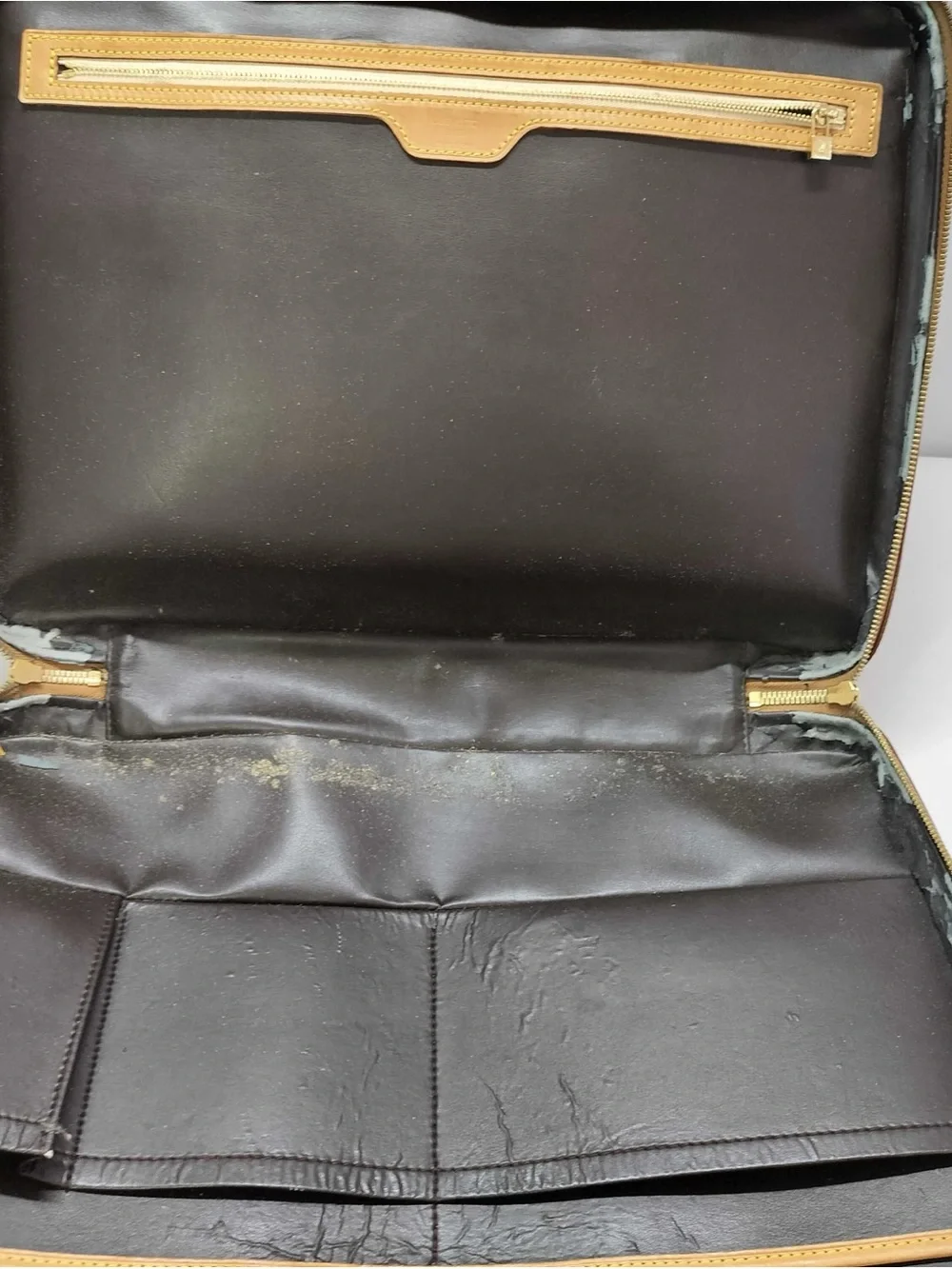 Vernis LV briefcase Louis Vuitton Brown Monogram Vernis Leather